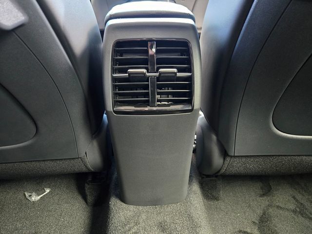 New 2026 Kia Niro EX FWD image 7