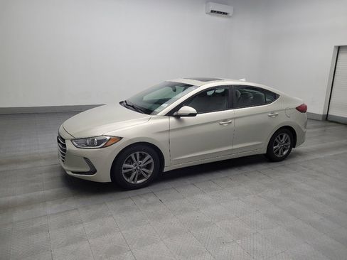 Used 2018 Hyundai Elantra Value Edition image 2