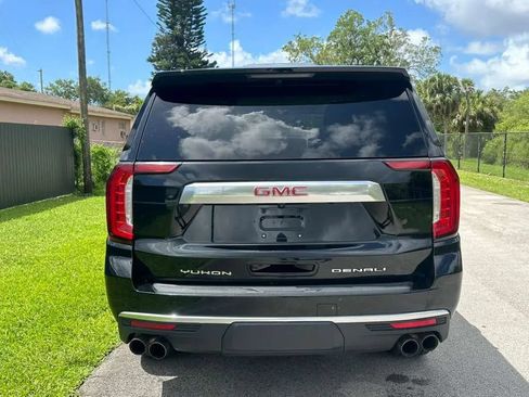 Used 2021 GMC Yukon Denali AWD/4WD image 5