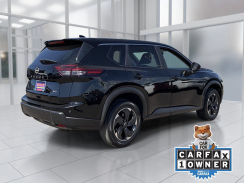 Certified 2025 Nissan Rogue SV AWD/4WD image 6