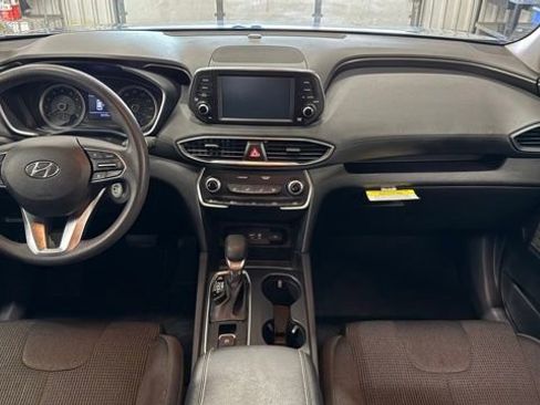 Used 2019 Hyundai Santa Fe SE image 25