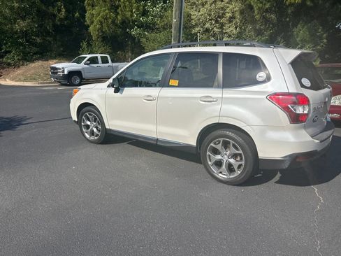 Used 2015 Subaru Forester 2.5i Touring w/ Popular Package #2 AWD/4WD image 7