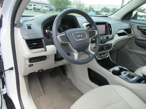 Used 2023 GMC Terrain Denali AWD/4WD image 18
