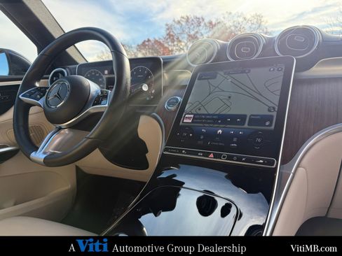 Certified 2024 Mercedes-Benz GLC 300 4MATIC image 32