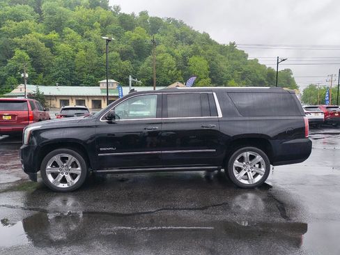 Used 2020 GMC Yukon XL Denali w/ Denali Ultimate Package AWD/4WD image 5