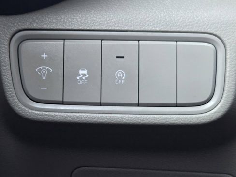 Certified 2025 Kia Soul LX image 22