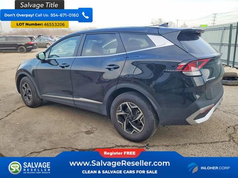 Used 2025 Kia Sportage LX image 3