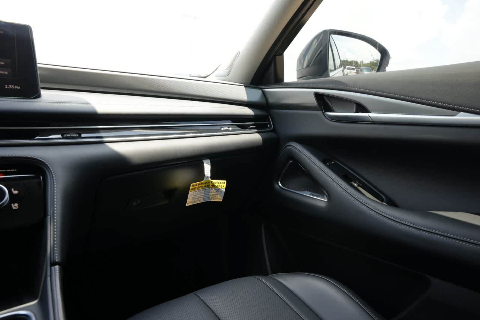 Certified 2026 INFINITI QX60 Luxe w/ Cargo Package FWD image 8