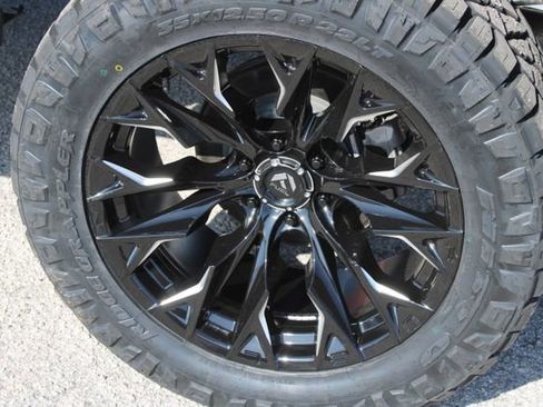 Used 2023 Chevrolet Silverado 1500 RST w/ Z71 Off-Road Package image 26