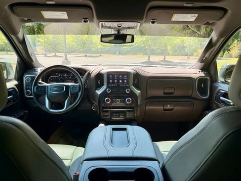 Used 2022 GMC Sierra 1500 SLT w/ SLT Premium Plus Package AWD/4WD image 25