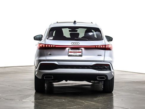 New 2025 Audi Q5 Premium Plus image 3