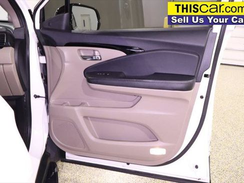 Used 2019 Honda Pilot Touring image 37
