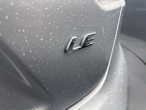 Used 2022 Toyota Corolla LE image 41