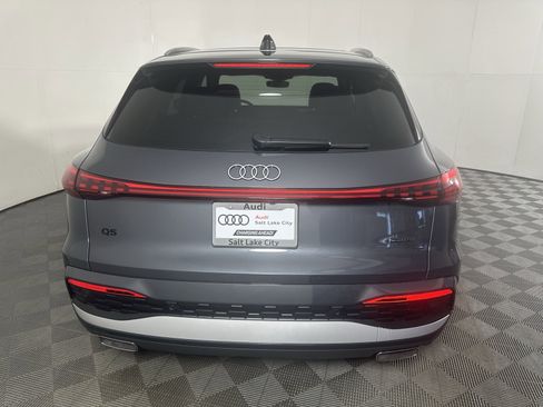Used 2025 Audi Q5 Premium Plus w/ Premium Plus image 6
