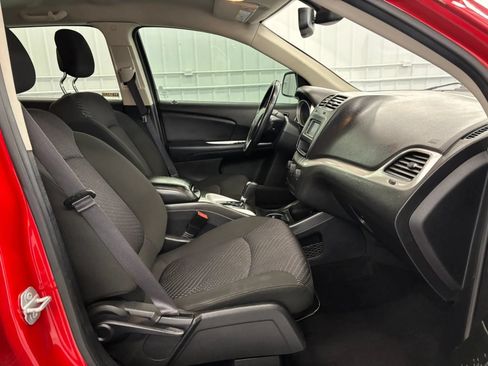 Used 2019 Dodge Journey SE w/ Connectivity Group AWD/4WD image 31