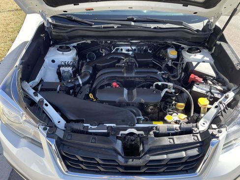 Used 2018 Subaru Forester 2.5i Premium w/ All-Weather Package image 9