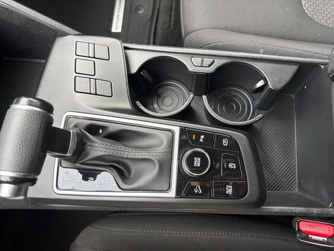 Used 2023 Kia Sportage LX FWD image 28