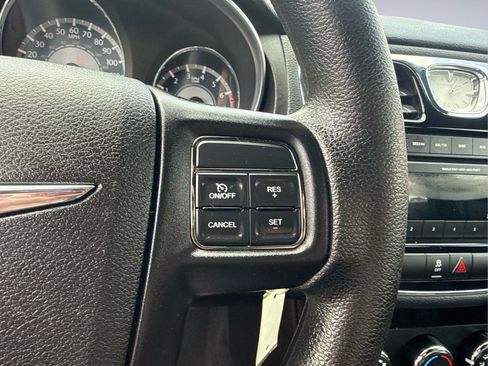 Used 2013 Chrysler 200 LX FWD image 22