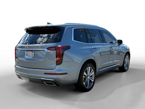 Used 2023 Cadillac XT6 Premium Luxury FWD image 5