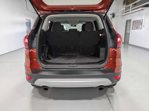Used 2019 Ford Escape SE AWD/4WD image 37