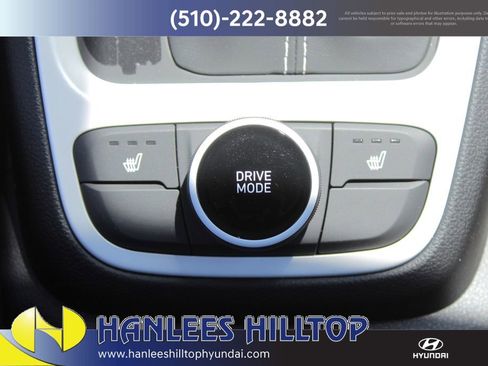 New 2025 Hyundai Venue Limited image 19