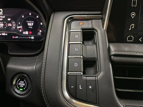 Used 2023 GMC Yukon SLT w/ SLT Premium Package AWD/4WD image 68