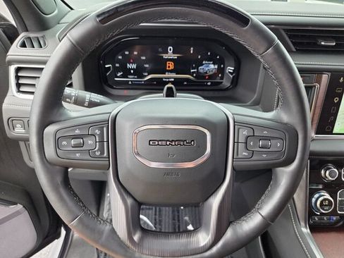 Used 2023 GMC Yukon Denali Ultimate AWD/4WD image 33