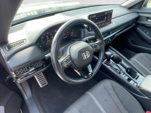 Used 2023 Honda Accord Sport image 10