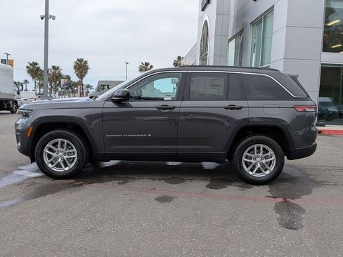 New 2026 Jeep Grand Cherokee Laredo X RWD image 2