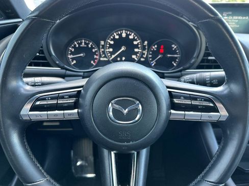 Used 2019 MAZDA MAZDA3 Hatchback w/ Preferred Package image 23