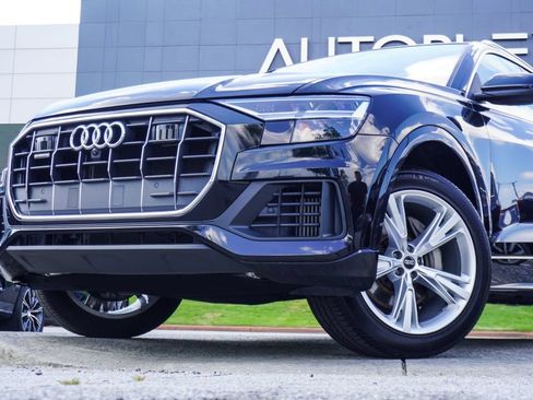 Used 2022 Audi Q8 Premium Plus w/ Premium Plus Package AWD/4WD image 2