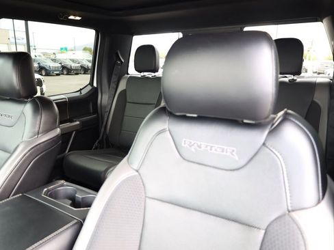 Used 2020 Ford F150 Raptor w/ Equipment Group 802A Luxury AWD/4WD image 17