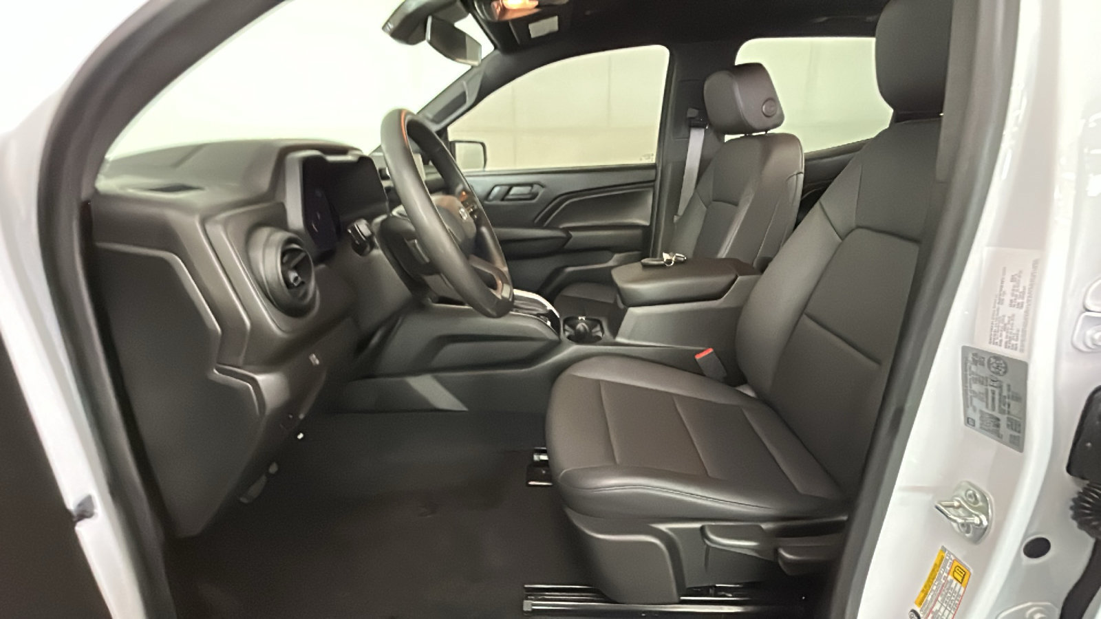 Used 2024 Chevrolet Colorado Trail Boss w/ Advanced Trailering Package AWD/4WD image 13