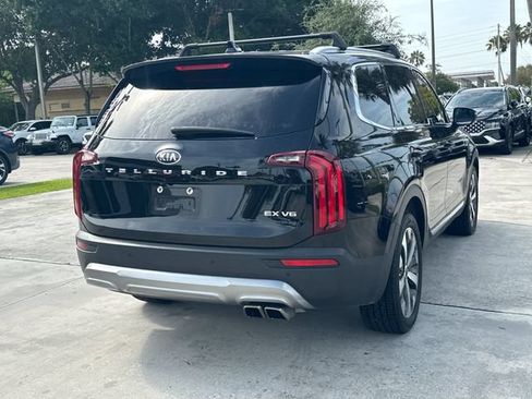 Used 2021 Kia Telluride EX w/ EX Premium Package FWD image 10