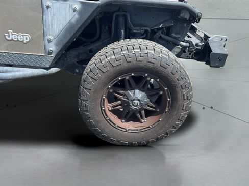 Used 2005 Jeep Wrangler Rubicon AWD/4WD image 15