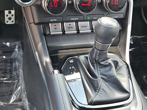 Used 2023 Toyota GR86 Premium RWD image 18