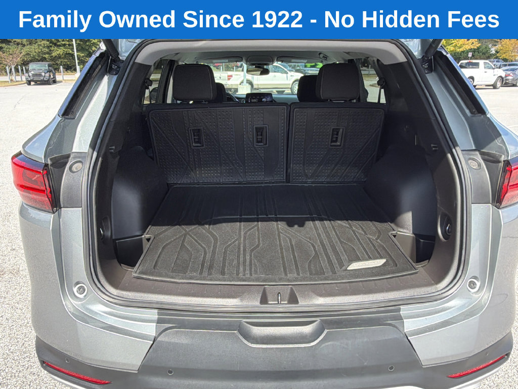 Used 2024 Chevrolet Blazer LT w/ Convenience Package FWD image 18