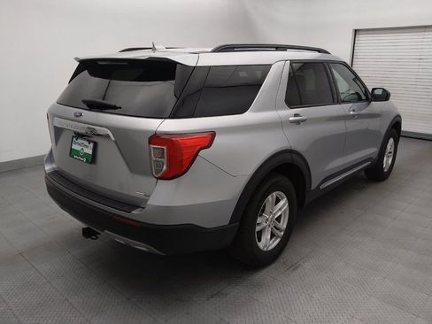Used 2020 Ford Explorer XLT w/ Equipment Group 202A AWD/4WD image 9