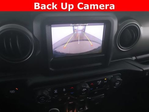Used 2022 Jeep Wrangler Sport AWD/4WD image 22