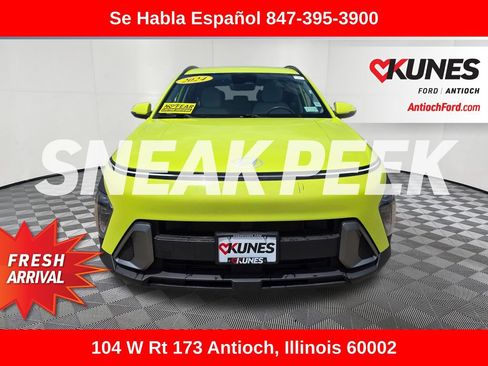 Used 2024 Hyundai Kona SEL AWD/4WD image 2