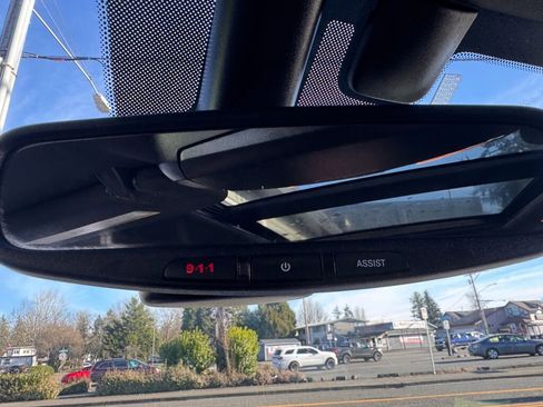 Used 2017 Jeep Grand Cherokee Limited w/ Luxury Group II image 35