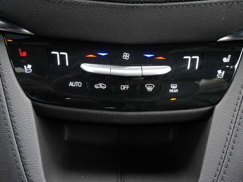 Used 2025 Cadillac XT5 Sportv w/ LPO, Bronce Accent Package AWD/4WD image 21