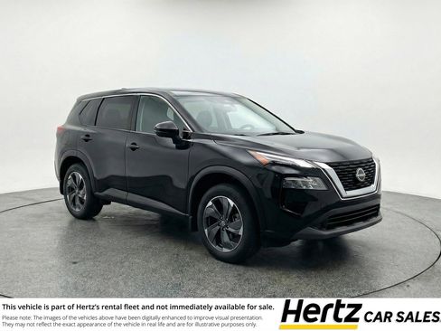 Used 2025 Nissan Rogue SV image 1