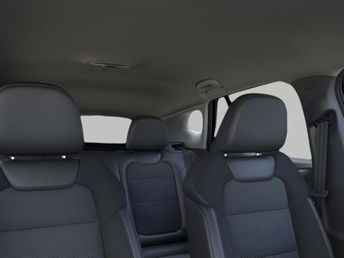 New 2026 Chevrolet Trax LT w/ Driver Confidence Package FWD image 24