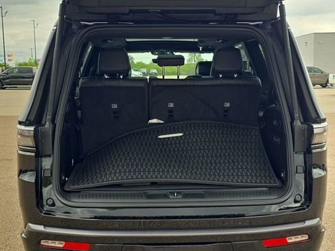 New 2026 Jeep Grand Wagoneer 2WD image 21