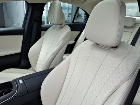 New 2026 Mercedes-Benz E 350 4MATIC Sedan image 13