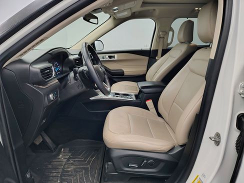 Used 2020 Ford Explorer Limited w/ Class III Trailer Tow Package AWD/4WD image 22
