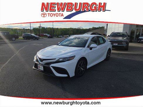 Certified 2023 Toyota Camry SE AWD/4WD image 1