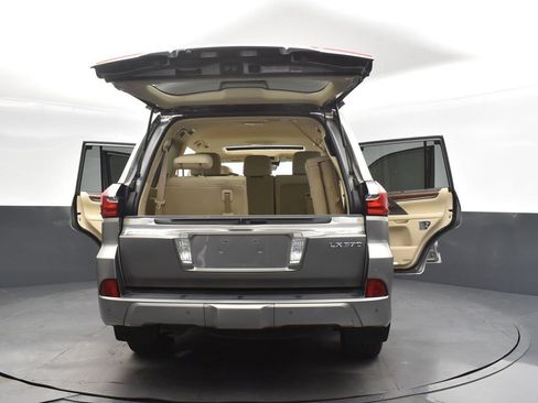 Used 2017 Lexus LX 570 4WD image 55