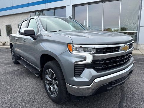 Used 2023 Chevrolet Silverado 1500 LT AWD/4WD image 1